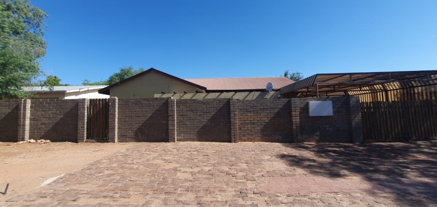 2 Bedroom Property for Sale in Keidebees Northern Cape